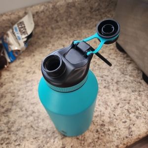 TAL waterbottle 64 oz